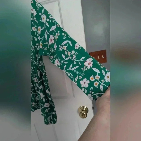 Croft And Barrow Three-Quarter Sleeve Women's Top Size Lg Floral Boat Neck (EUC) - Picture 6 of 12